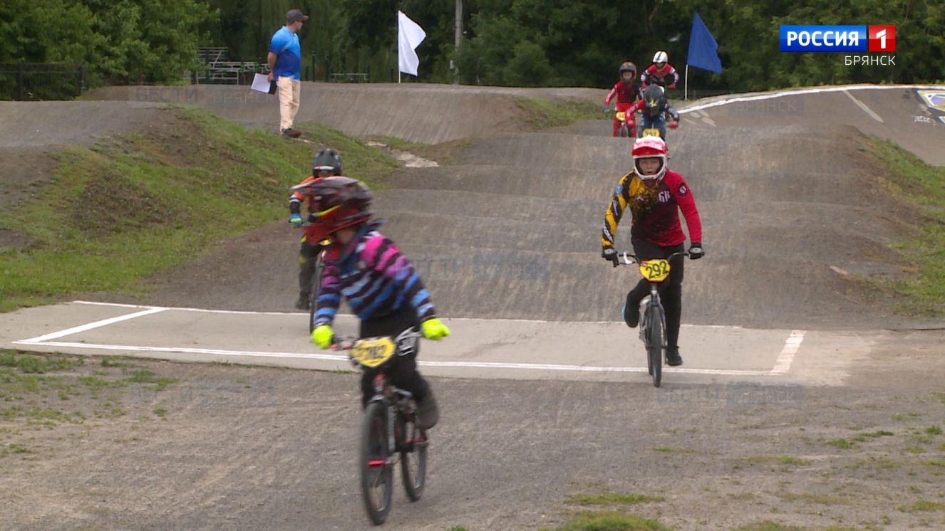 В Брянске прошли сразу три турнира по велосипедному спорту BMX