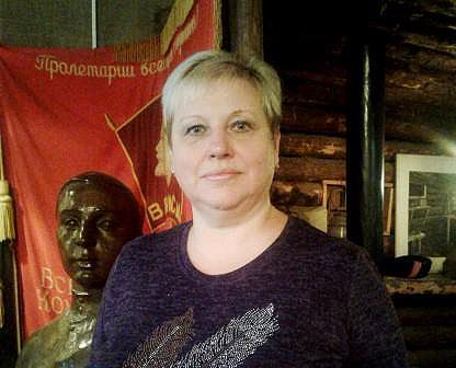 Заведующая музеем партизанской славы поселка Навля Татьяна Ивановна Столярова поддерживает решение Президента РФ Владимира Путина