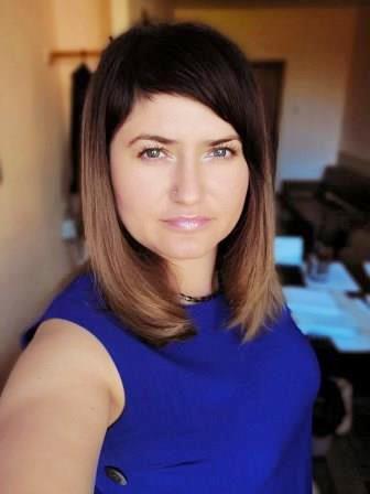 Сотрудник Навлинской ЦРБ, почетный донор Эльвира Лейба поддерживает решение Президента РФ Владимира Путина