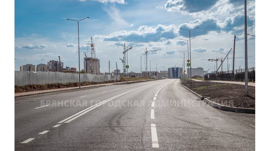 В Брянске завершается строительство новой автодороги по улице Амосова