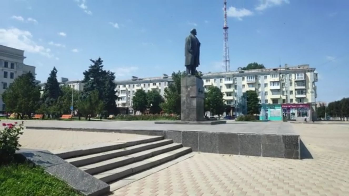 Брянская делегация принимает участие в мероприятиях в Луганске по случаю Дня воссоединения с РФ