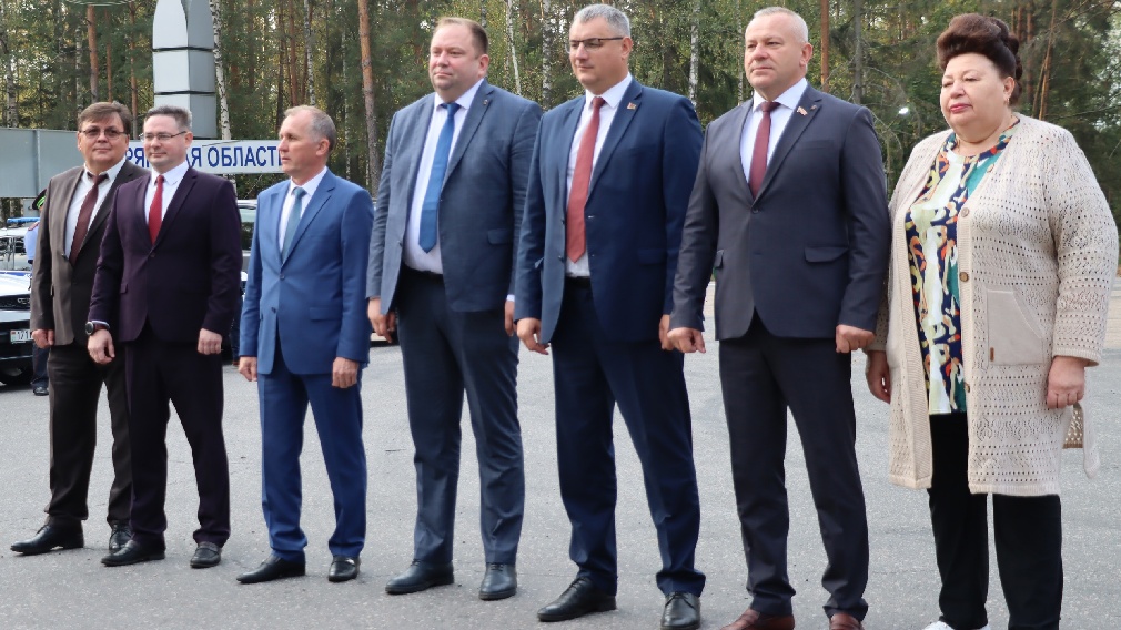 Брянская делегация, возглавляемая спикером облдумы Валентином Субботом, участвует в бизнес-форуме «Гомель-Брянск»