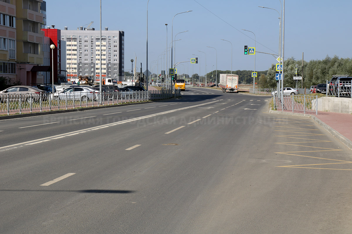 В микрорайоне на улице Флотской в Брянске новые дорожные артерии готовы на 70 процентов