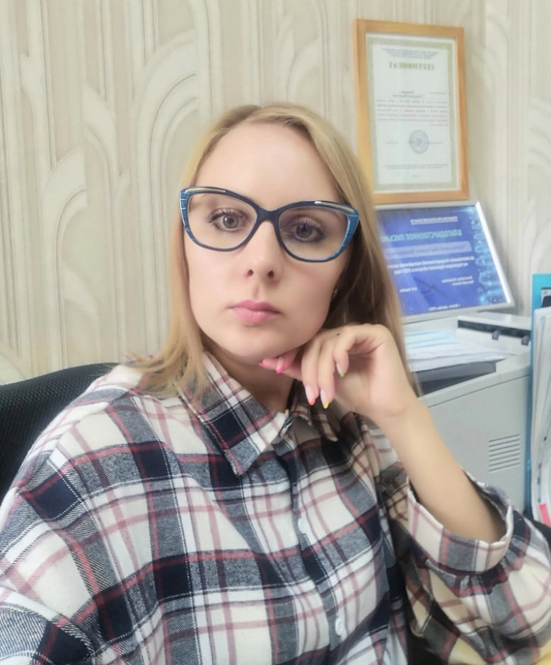 Ведущий специалист отдела по молодежной политике администрации Навлинского района Екатерина Валерьевна Кузнецова поддерживает решение Президента РФ Владимира Путина: