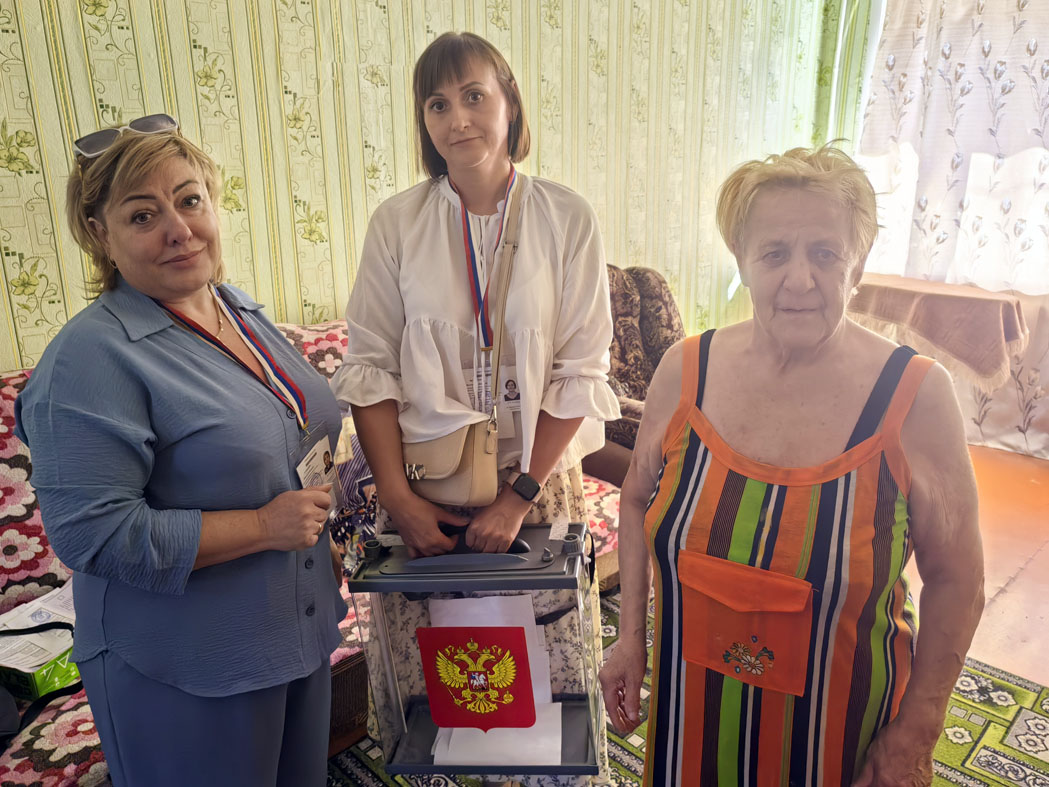 Члены избирательных комиссий Навлинского района активно проводят выезды на дом