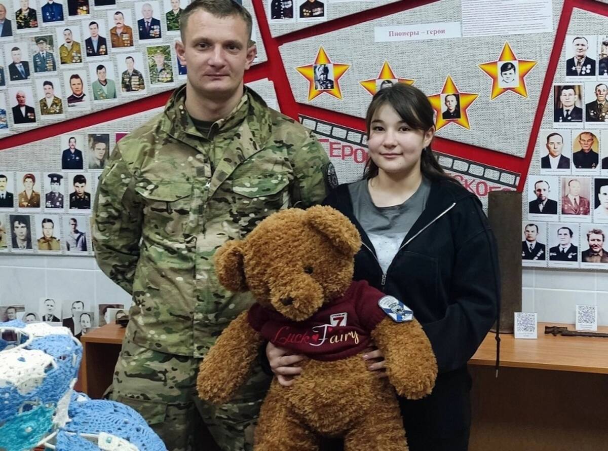 Учащаяся из брянского Локтя получила ответ на свое письмо от воина СВО