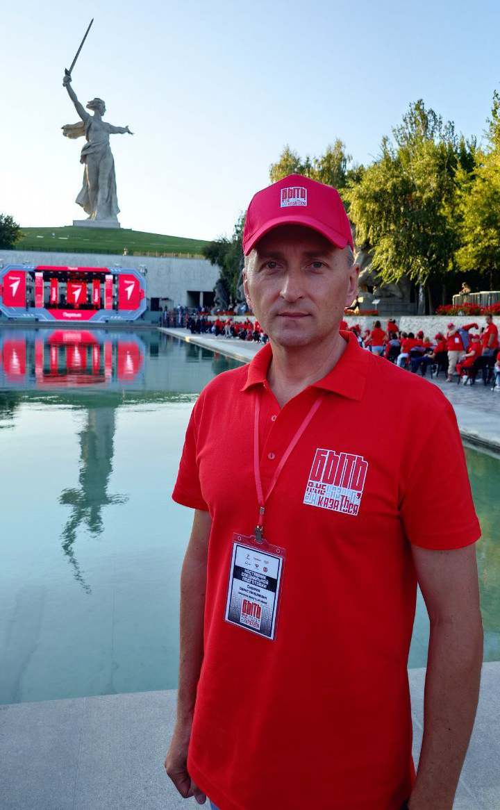 Педагог навлинской гимназии №1 Борис Сидоров вошел в число победителей Всероссийского конкурса «Быть, а не казаться!»