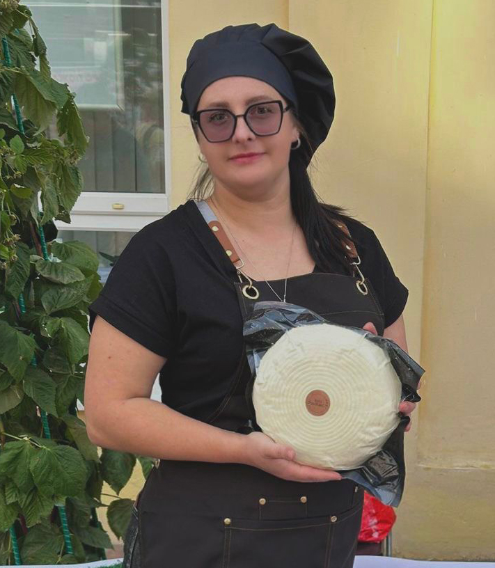 Об увлечении сыроварением рассказала жительница Клюковников Ольга Молчанова