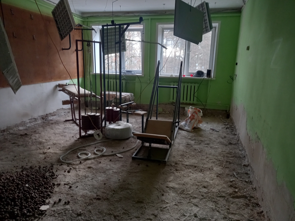 В Навлинской спортивной школе идет ремонт