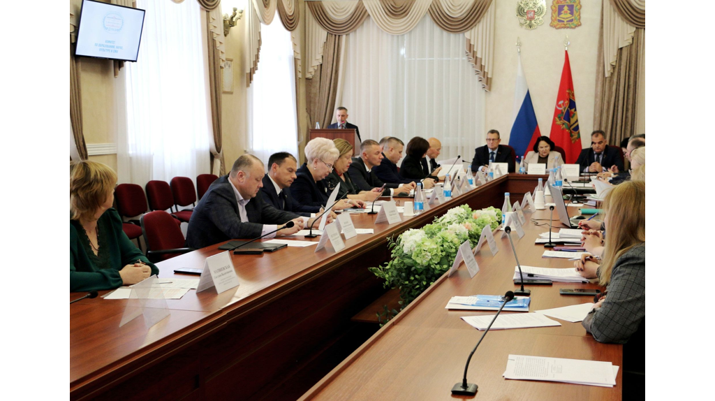 21,7 миллиарда рублей будет направлено на развитие образования и науки Брянской области