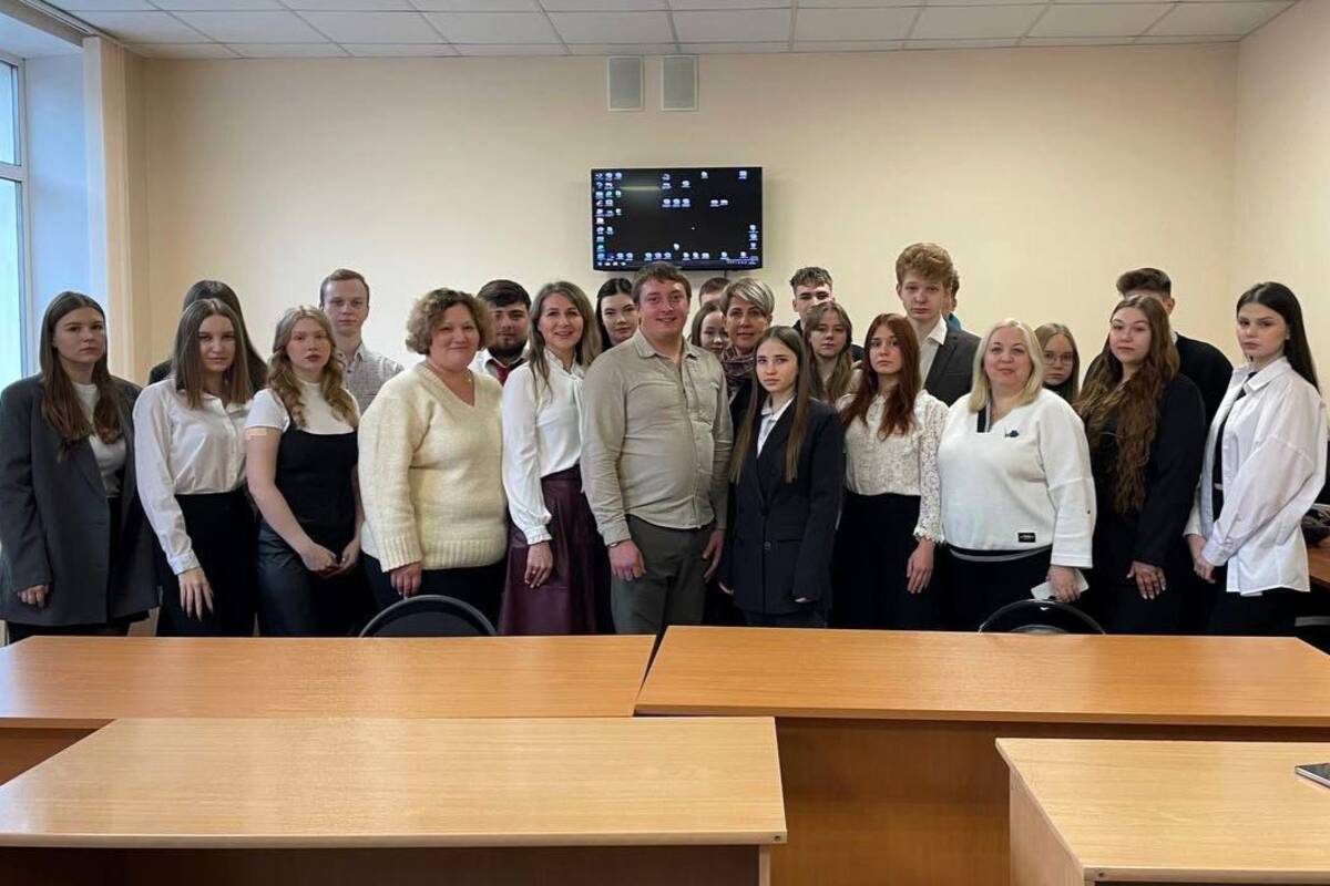 Состоялась встреча ветерана боевых действий Олега Куликова с брянскими студентами