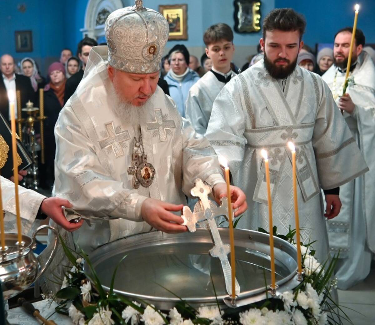 Митрополит Брянский и Севский Александр совершил Божественную литургию и чин освящения воды