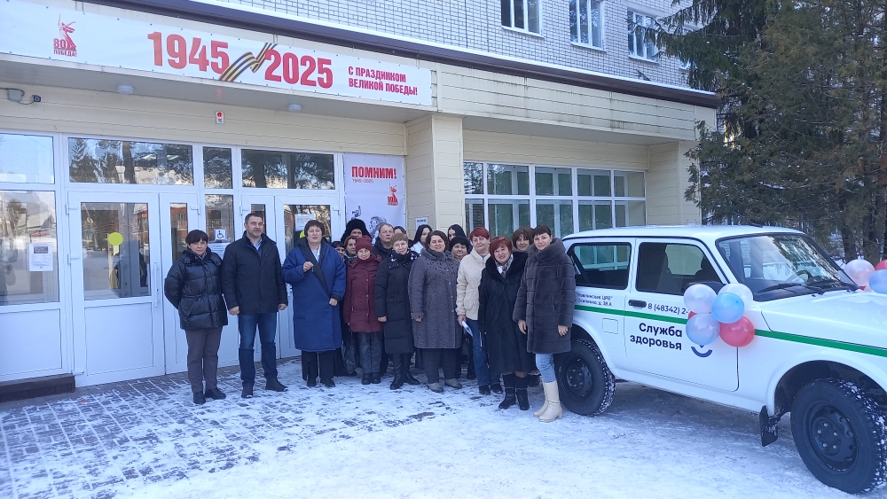 Фельдшеру Рябчевского сельского ФАПа Навлинского района вручили ключи от нового автомобиля