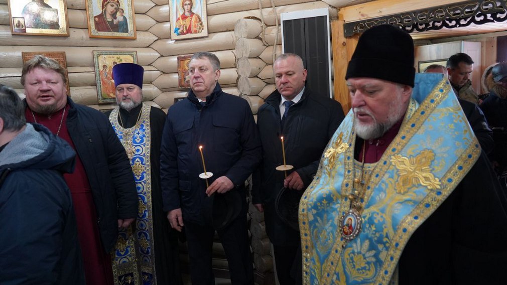 Брянские ветераны Афганистана посетили часовню Александра Невского