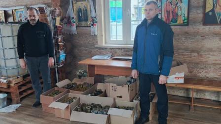 Волонтеры из брянской Клетни приготовили для фронта более 300 окопных свечей