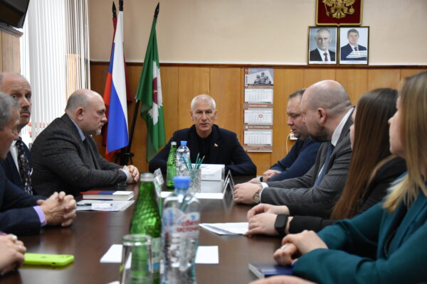 Дятьковский район Брянской области с рабочим визитом посетил депутат Госдумы Олег Матыцин