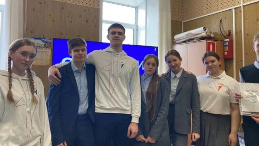 Севские школьники активно участвуют в мероприятиях Первых