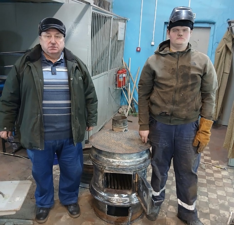 Навлинские студенты продолжают оказывать помощь воинам СВО