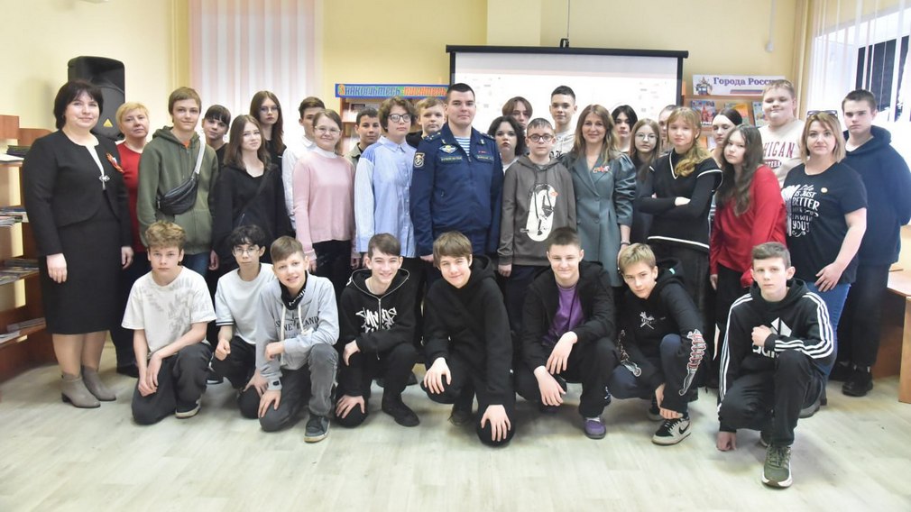 Состоялась встреча ветерана специальной военной операции Андрея Шевченко с брянскими школьниками