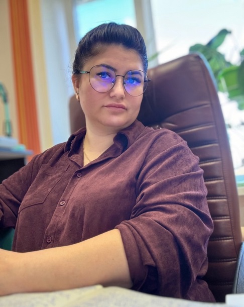 Сотрудник Навлинской ЦРБ, почетный донор Эльвира Лейба поддерживает решение Президента РФ Владимира Путина