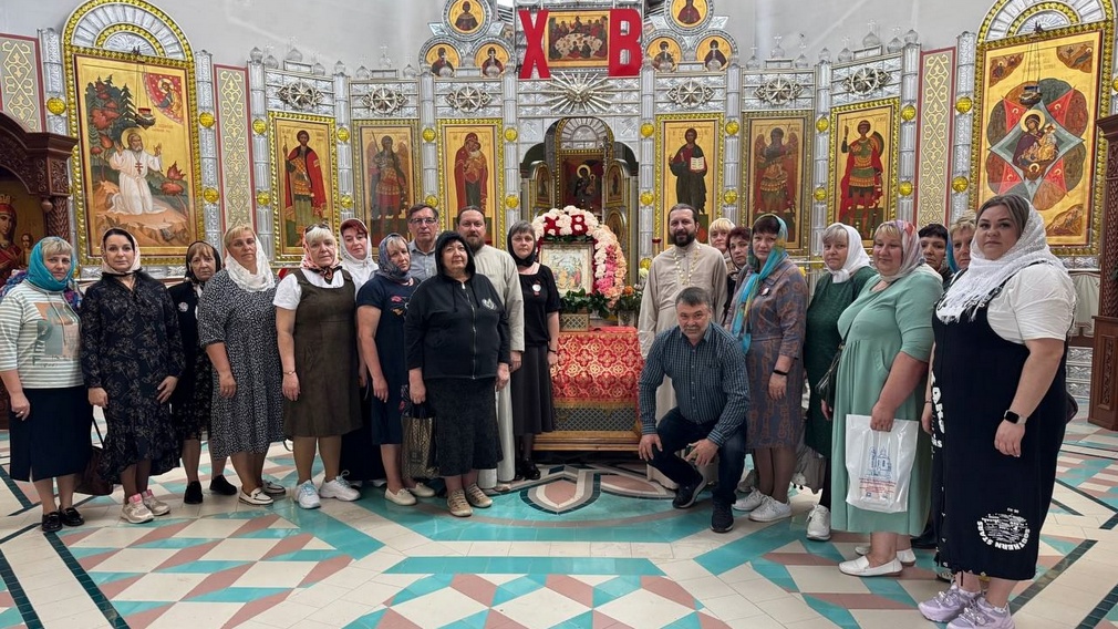 Матери участвующих в СВО брянских воинов посетили святыни и достопримечательности Дятьково