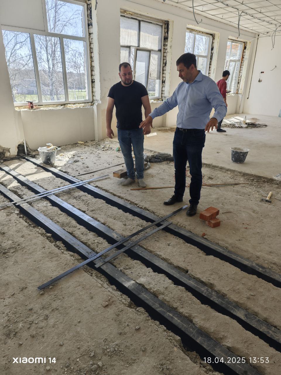 В селе Пролысово Навлинского района продолжается капитальный ремонт школы