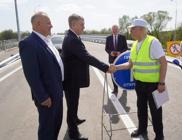Открыто движение по новому мосту через реку Судость в Почепе Брянской области