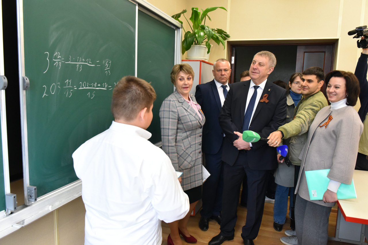 В брянской Клетне капитально отремонтировали школу имени Г.П. Политыкина