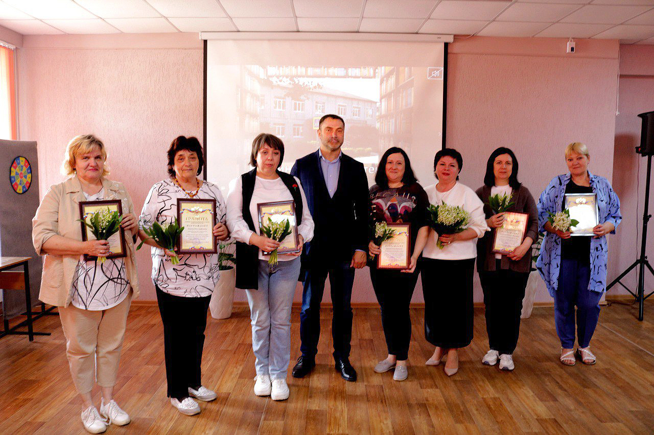 Глава Навлинского района Александр Прудник поздравил работников библиотек с профессиональным праздником