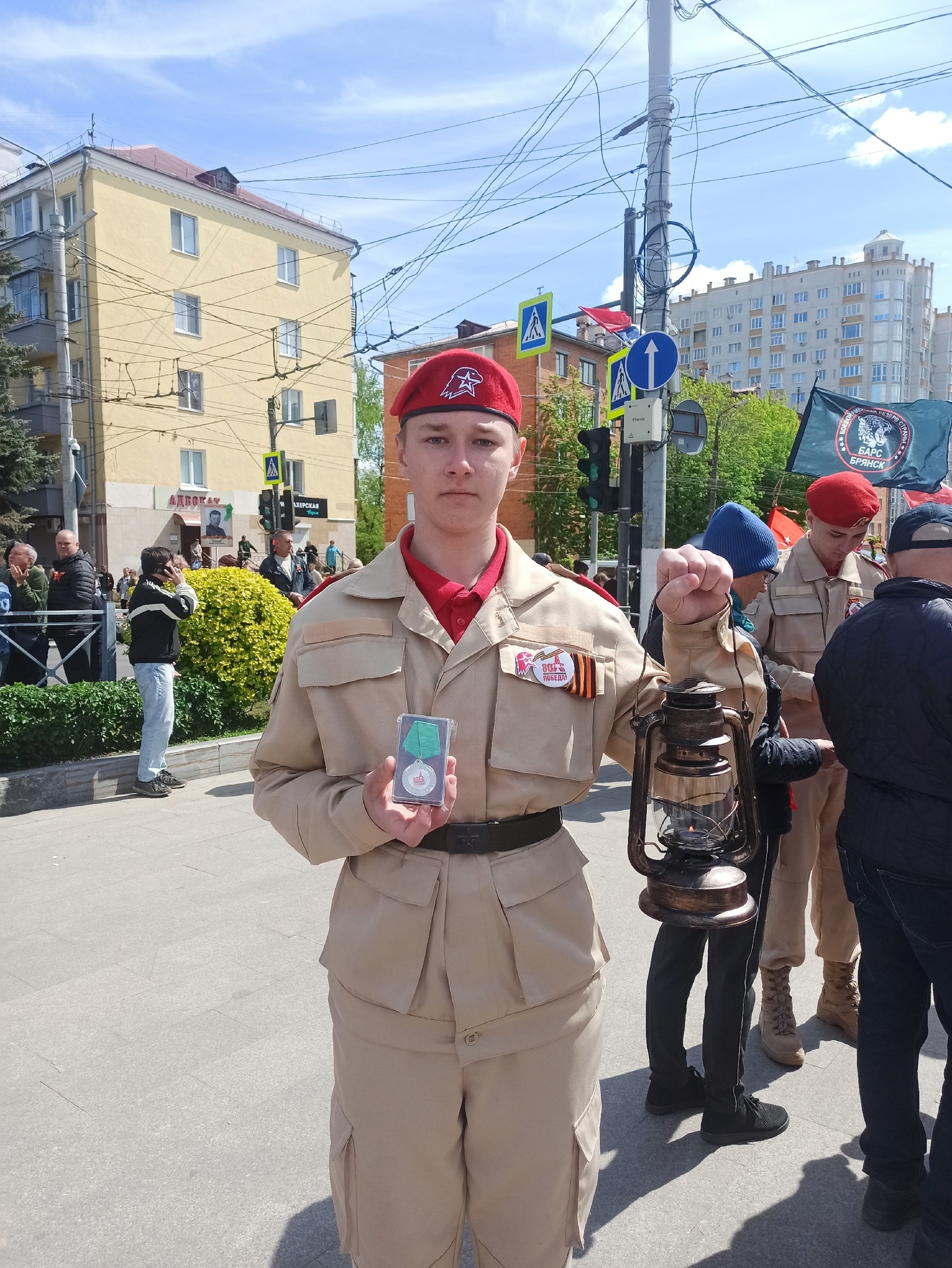 Навлинский юнармеец принял участие в областном параде в День Победы