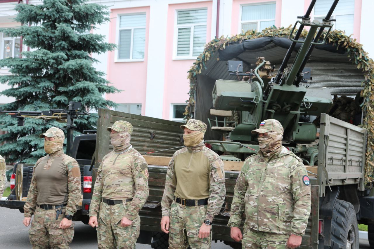 Губернатор Брянской области вручил пограничному управлению ФСБ 16 тепловизионных комплексов