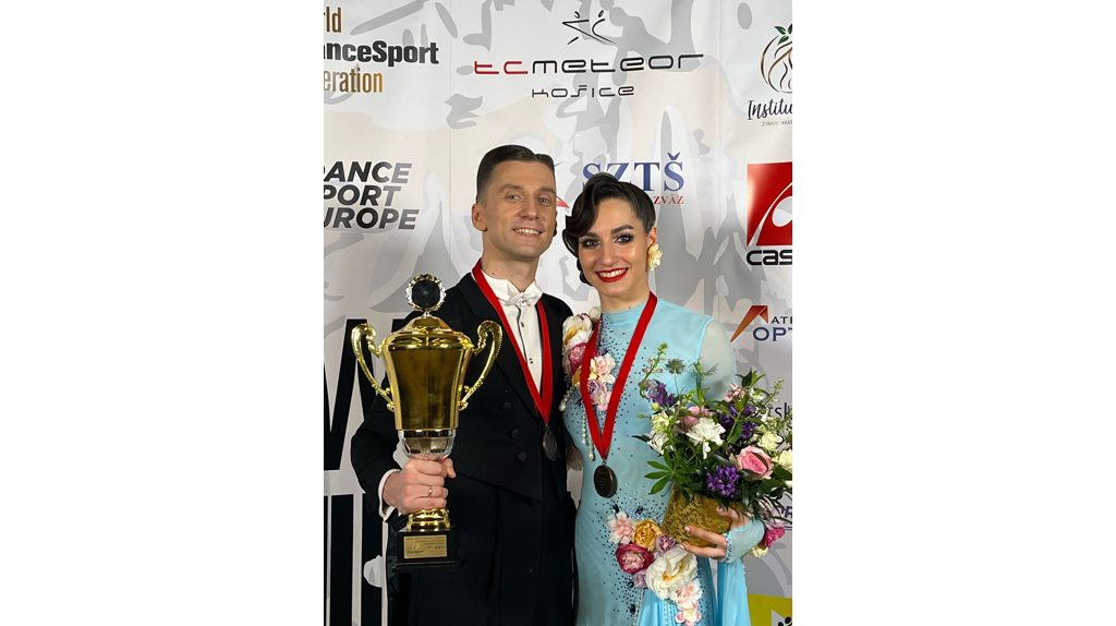 Брянские спортсмены Элина Кокотова и Никита Аникеев завоевали бронзу чемпионата Европы по танцам