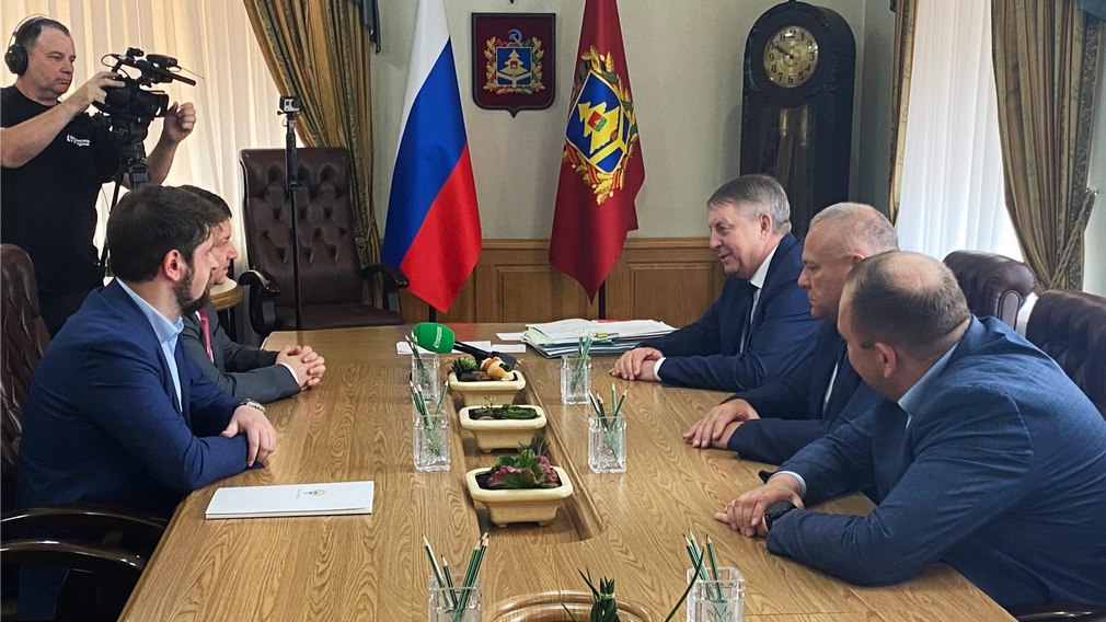 Глава Брянского региона Александр Богомаз встретился с заместителем Министра транспорта РФ