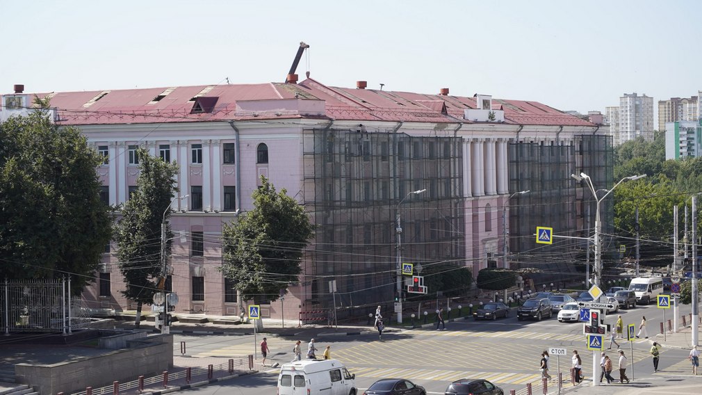 На Брянщине в здании учебного корпуса филиала Сеченовки ведутся кровельные работы