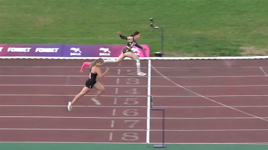 Брянская спортсменка заняла второе место на Первенстве России в беге с барьерами