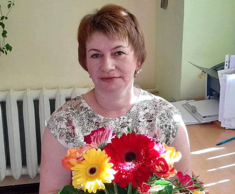 Заведующая отделением социального обслуживания на дому граждан пожилого возраста и инвалидов СДУ КЦСОН Навлинского района Галина Коржова: «Герои выбирают службу по контракту»