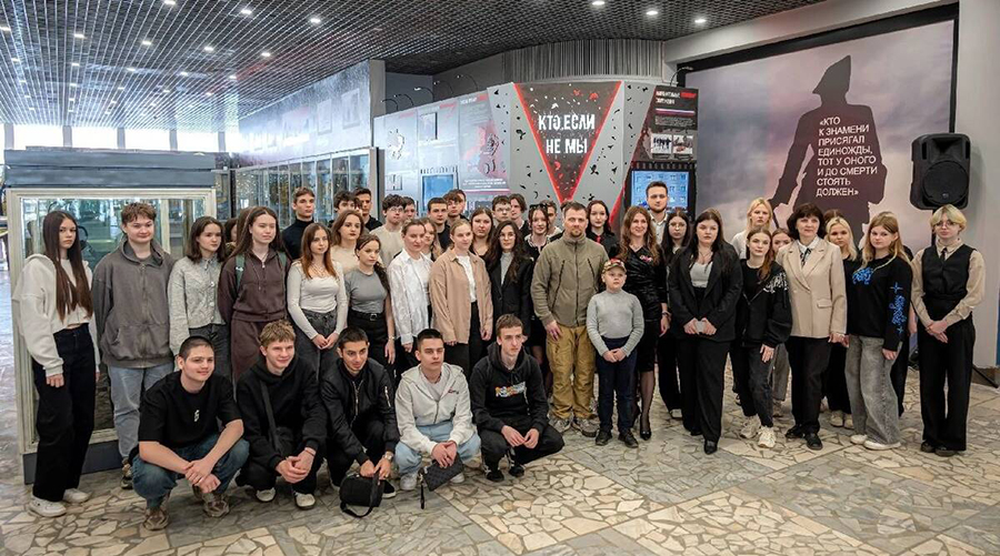 На Брянщине стартовала Всероссийская акция «Служу Отечеству» (12+)