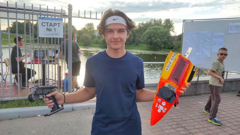 Судомоделисты из Брянской области завоевали две золотые медали в Коломне