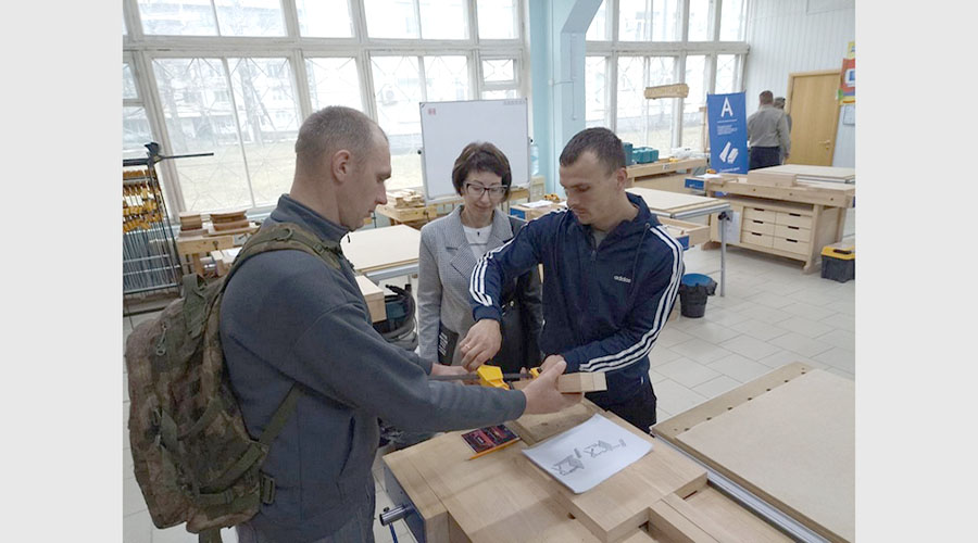 Брянскую область на чемпионате по профмастерству представит ветеран СВО Денис Гулев