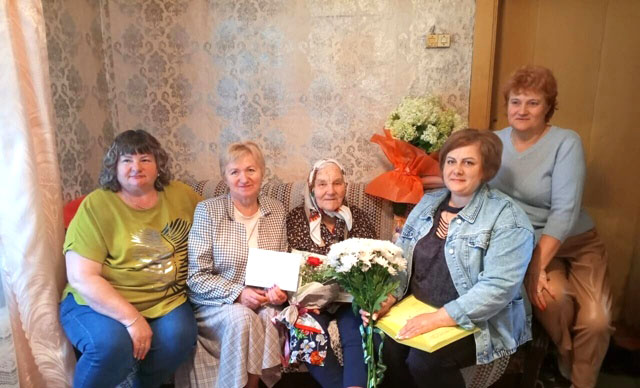 Жительница Навлинского района отметила 95-й юбилей