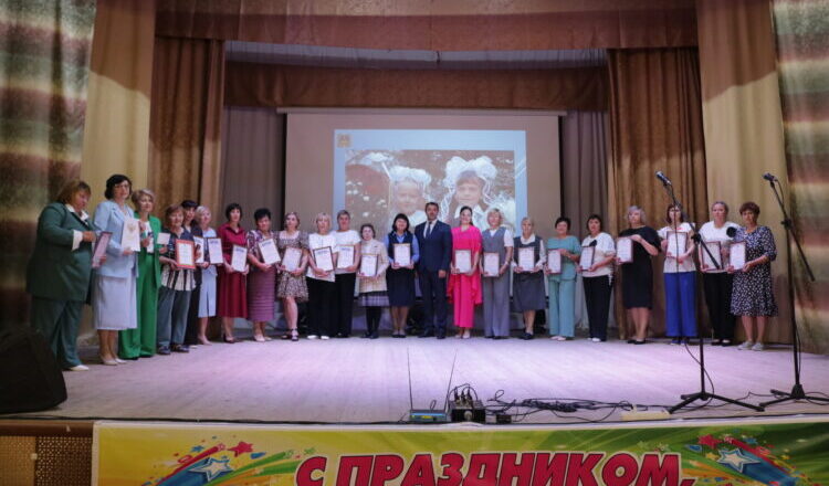 В Навле состоялась районная педагогическая конференция