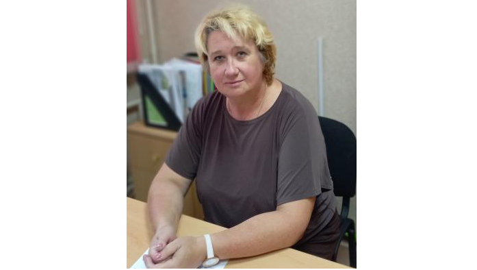 Начальник ОСЗН Навлинского района Ирина Савченко поддерживает решение Президента России Владимира Путина