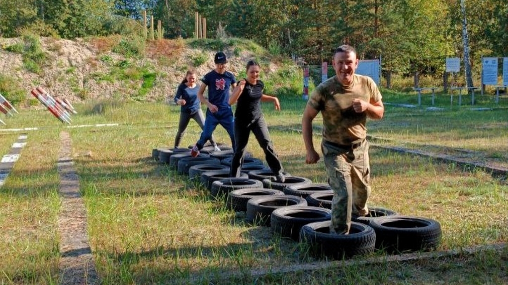 Команда «Арсенал» из Брянска готовится к финалу всероссийской «Семейной зарницы»