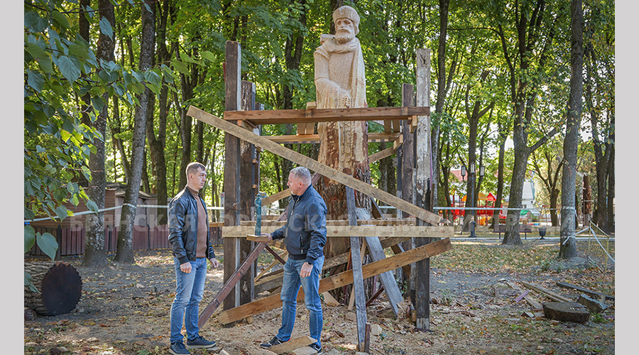 В Брянске в парке Толстого появится скульптура князя Романа Брянского