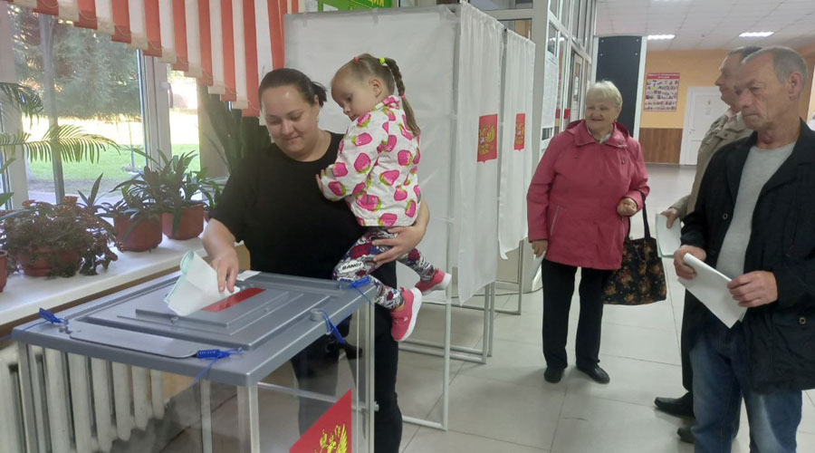 Жители Навлинского района активно принимают участие в голосовании