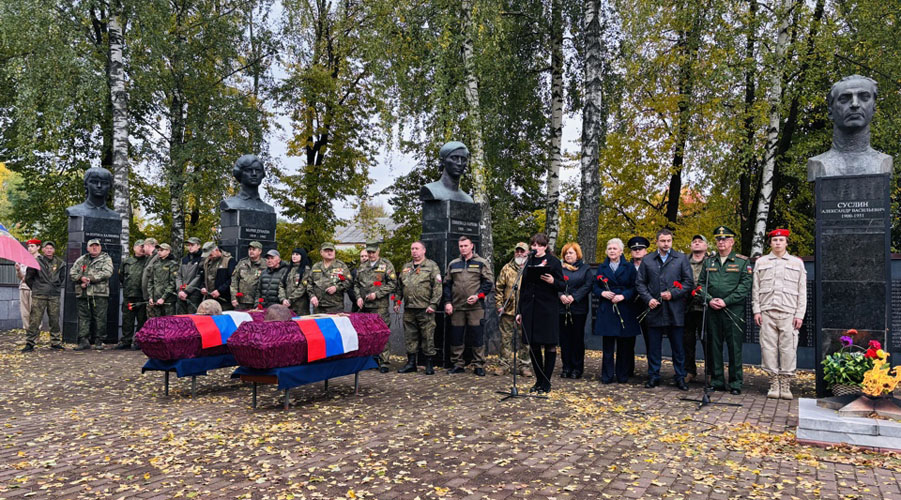 В Навле состоялось перезахоронение останков воинов, погибших в годы Великой Отечественной войны