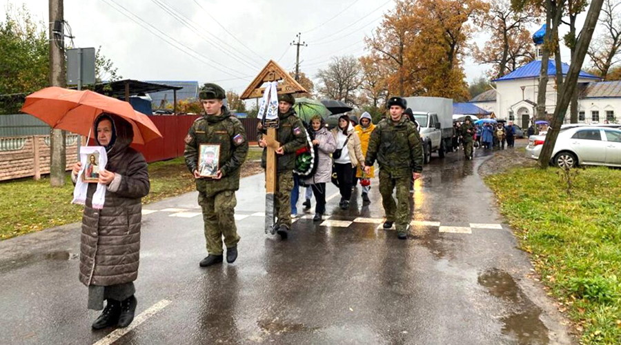 В Навлинском благочинии простились с военнослужащим ВС РФ Михаилом Береснёвым, погибшим в ходе СВО