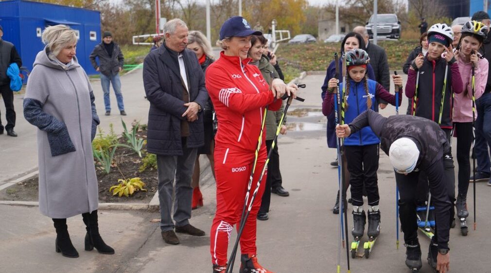 Ольга Зайцева провела мастер-класс на лыжероллерной трассе в брянском Стародубе