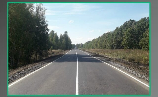В брянских Комаричах произведен ремонт участка автодороги Комаричи-Севск