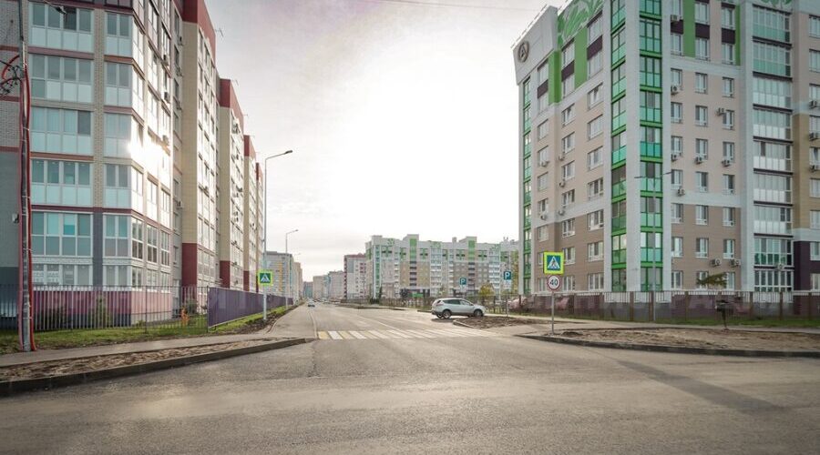 В Брянске на территории бывшего аэропорта продолжается строительство дорожной сети